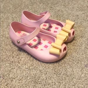 Whim & Wander Jelly Mary Janes - Sz 6